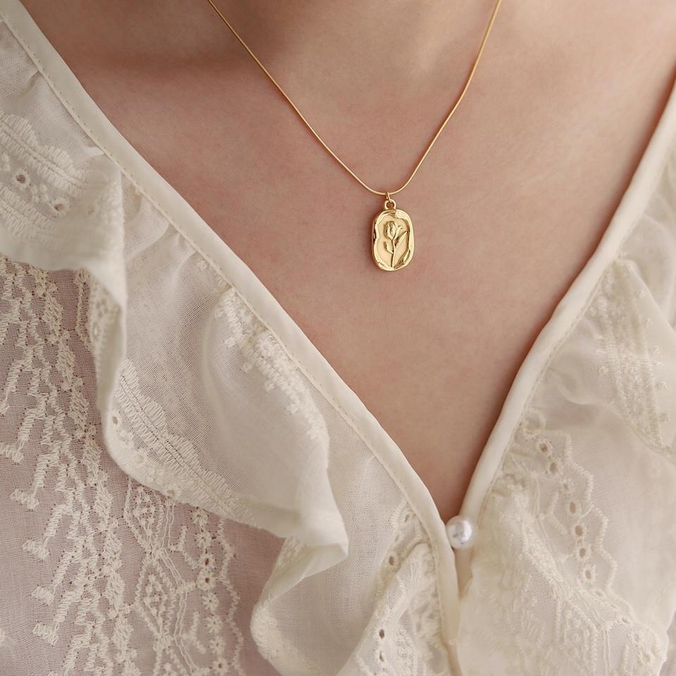 Kiara Neckpiece